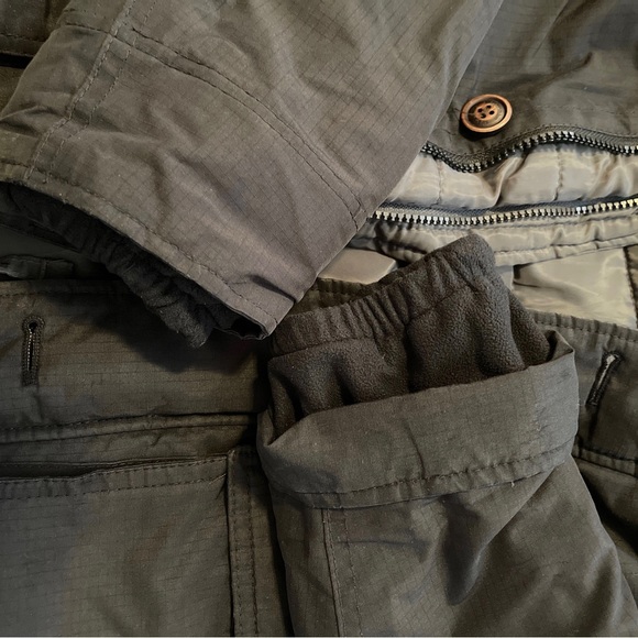 Abercrombie Kids Winter Parka Size Small - Black - Picture 7 of 16